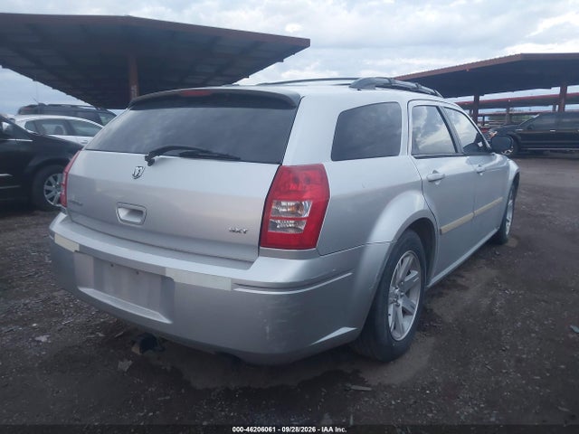 46206061 :رقم المزاد ، 2D8FV48V55H570342 vin ، 2005 Dodge Magnum Se مزاد بيع