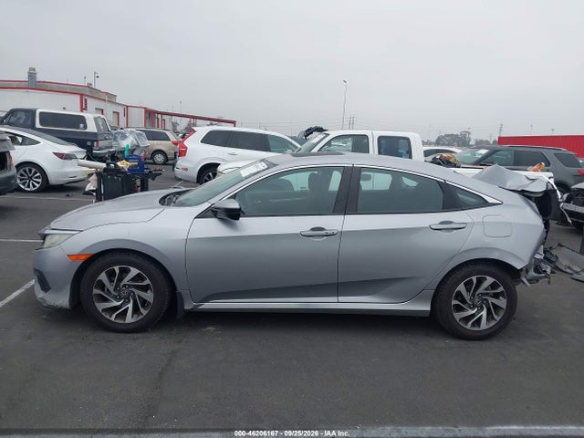 Продажа на аукционе авто 2016 Honda Civic Ex, vin: 2HGFC2F70GH531627, номер лота: 46206167