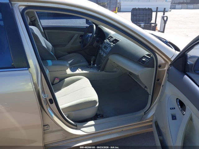 46206185 :رقم المزاد ، 4T1BF3EK6BU765031 vin ، 2011 Toyota Camry Le مزاد بيع