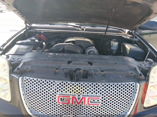 46206211 :رقم المزاد ، 1GKS2EEF1BR400813 vin ، 2011 Gmc Yukon Denali مزاد بيع