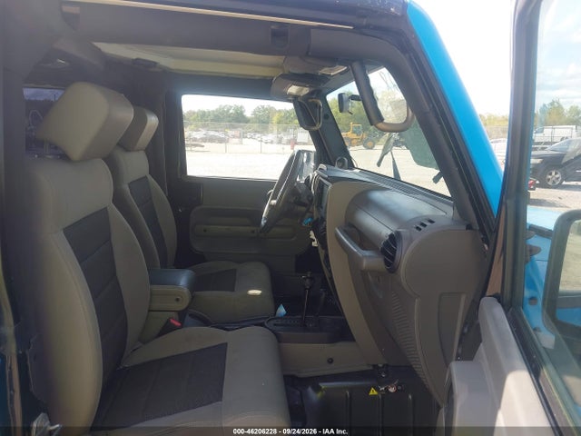 2010 Jeep Wrangler Sport მანქანა იყიდება აუქციონზე, vin: 1J4AA2D17AL182547, აუქციონის ნომერი: 46206228