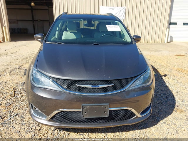46206235 :رقم المزاد ، 2C4RC1BG9JR270897 vin ، 2018 Chrysler Pacifica Touring L مزاد بيع