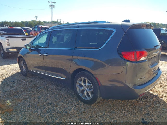 46206235 :رقم المزاد ، 2C4RC1BG9JR270897 vin ، 2018 Chrysler Pacifica Touring L مزاد بيع