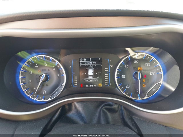 46206235 :رقم المزاد ، 2C4RC1BG9JR270897 vin ، 2018 Chrysler Pacifica Touring L مزاد بيع