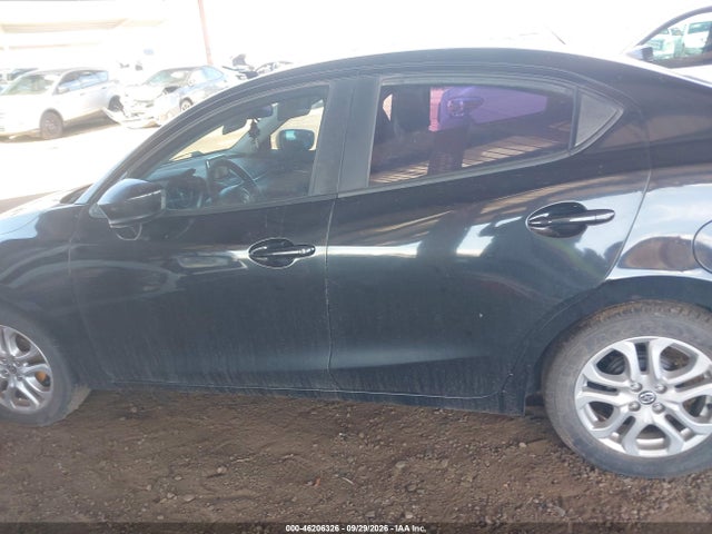 3MYDLBZVXGY102183 Scion IA