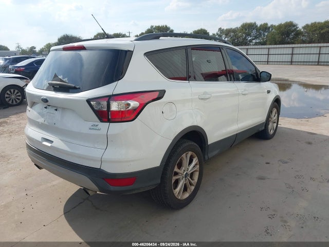 46206434 :رقم المزاد ، 1FMCU0GD0JUC34414 vin ، 2018 Ford Escape Se مزاد بيع