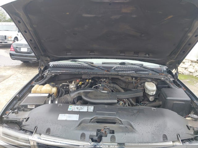 46206497 :رقم المزاد ، 3GNEC16Z53G333374 vin ، 2003 Chevrolet Suburban 1500 Lt مزاد بيع