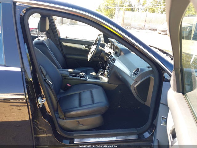 46206519 :رقم المزاد ، WDDGF8AB4ER309541 vin ، 2014 Mercedes-benz C 300 Sport 4matic مزاد بيع