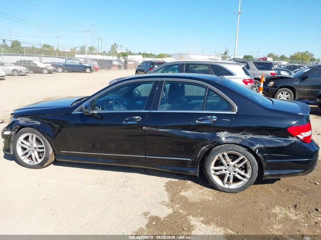 46206519 :رقم المزاد ، WDDGF8AB4ER309541 vin ، 2014 Mercedes-benz C 300 Sport 4matic مزاد بيع