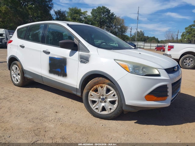 46206544 :رقم المزاد ، 1FMCU0F72FUB50887 vin ، 2015 Ford Escape S مزاد بيع