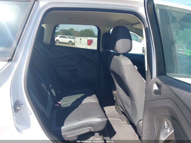 46206544 :رقم المزاد ، 1FMCU0F72FUB50887 vin ، 2015 Ford Escape S مزاد بيع