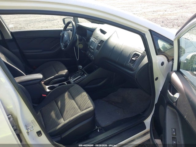 46206590 :رقم المزاد ، 3KPFL4A71HE011063 vin ، 2017 Kia Forte Lx مزاد بيع
