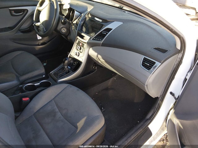 Продажа на аукционе авто 2015 Hyundai Elantra Se, vin: 5NPDH4AE6FH595380, номер лота: 46206614
