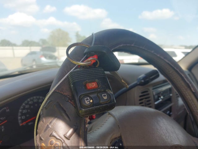 46206695 :رقم المزاد ، 1FTRX18L91NB02666 vin ، 2001 Ford F-150 Lariat/xl/xlt مزاد بيع