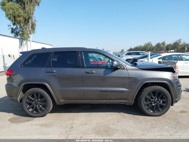 46206744 :رقم المزاد ، 1C4RJEAG4JC382885 vin ، 2018 Jeep Grand Cherokee Altitude 4x2 مزاد بيع
