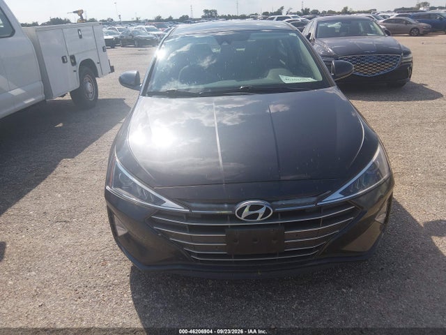 2020 Hyundai Elantra Se მანქანა იყიდება აუქციონზე, vin: 5NPD74LF4LH613850, აუქციონის ნომერი: 46206904