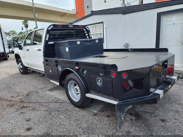46206979 :رقم المزاد ، 1GB4YSEY0NF334302 vin ، 2022 Chevrolet Silverado 3500hd Chassis Work Truck مزاد بيع
