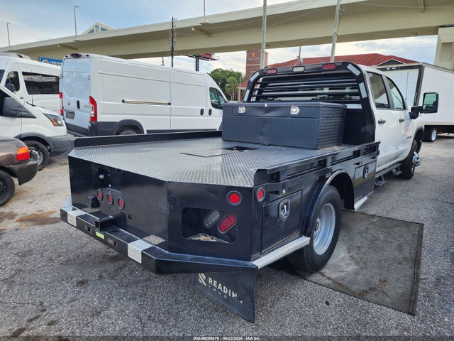 46206979 :رقم المزاد ، 1GB4YSEY0NF334302 vin ، 2022 Chevrolet Silverado 3500hd Chassis Work Truck مزاد بيع