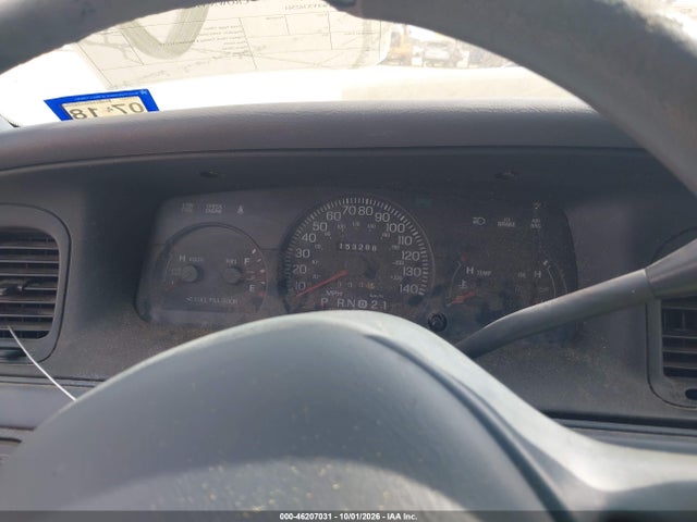 2000 Ford Crown Victoria Police Pkg Police Interceptor მანქანა იყიდება აუქციონზე, vin: 2FAFP71W8YX162561, აუქციონის ნომერი: 46207031