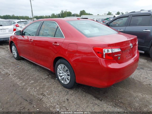 46207049 :رقم المزاد ، 4T4BF1FK9ER379815 vin ، 2014 Toyota Camry Le مزاد بيع