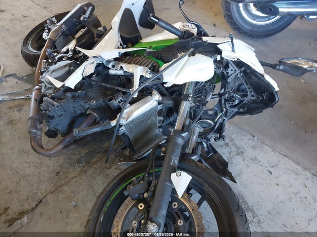 Kawasaki EX400 2022 JKAEXKG1XNDAG7693 Image 17