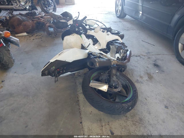 Kawasaki EX400 2022 JKAEXKG1XNDAG7693 Image 4
