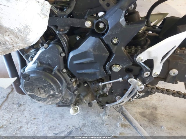 Kawasaki EX400 2022 JKAEXKG1XNDAG7693 Image 9