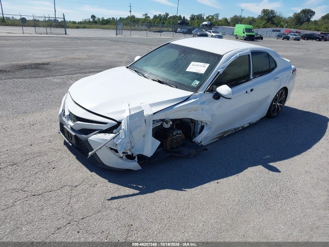 46207246 :رقم المزاد ، 4T1B11HK9JU500617 vin ، 2018 Toyota Camry Se مزاد بيع