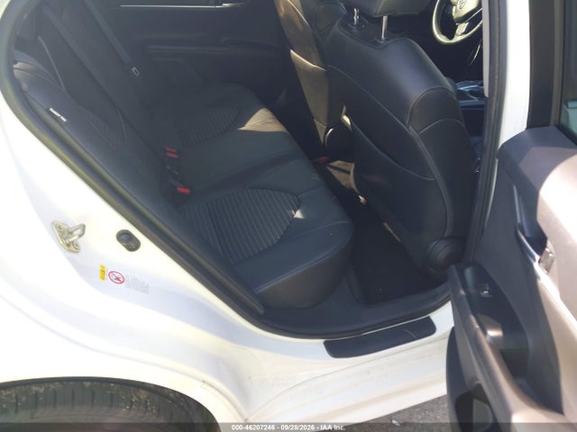 46207246 :رقم المزاد ، 4T1B11HK9JU500617 vin ، 2018 Toyota Camry Se مزاد بيع