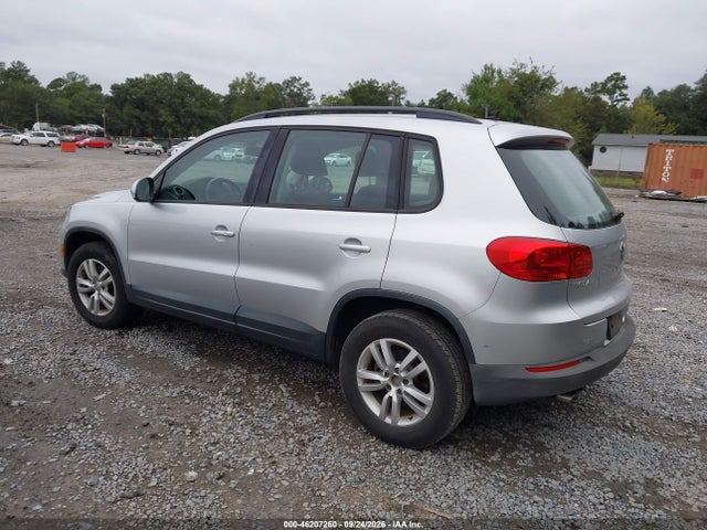 2016 Volkswagen Tiguan S მანქანა იყიდება აუქციონზე, vin: WVGAV7AX0GW545743, აუქციონის ნომერი: 46207260