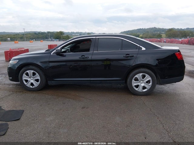 2015 Ford Police Interceptor მანქანა იყიდება აუქციონზე, vin: 1FAHP2MK6FG203681, აუქციონის ნომერი: 46207315