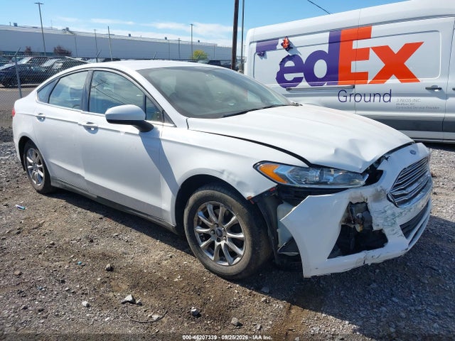 46207339 :رقم المزاد ، 3FA6P0G73FR210552 vin ، 2015 Ford Fusion S مزاد بيع