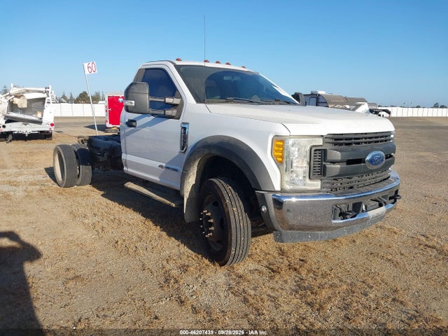 2017 Ford F-550 Chassis Xl მანქანა იყიდება აუქციონზე, vin: 1FDUF5GTXHED46760, აუქციონის ნომერი: 46207439