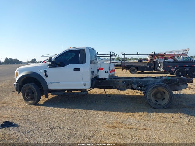 2017 Ford F-550 Chassis Xl მანქანა იყიდება აუქციონზე, vin: 1FDUF5GTXHED46760, აუქციონის ნომერი: 46207439