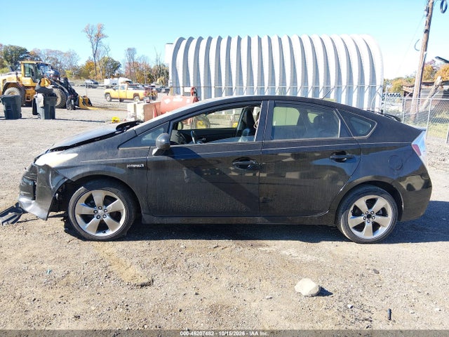 46207482 :رقم المزاد ، JTDKN3DU0D1661164 vin ، 2013 Toyota Prius Three Se مزاد بيع