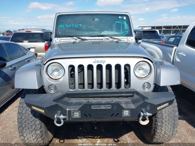 46207517 :رقم المزاد ، 1C4BJWEGXEL253699 vin ، 2014 Jeep Wrangler Unlimited Sahara مزاد بيع