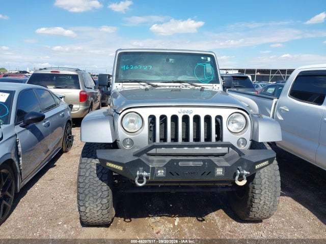 46207517 :رقم المزاد ، 1C4BJWEGXEL253699 vin ، 2014 Jeep Wrangler Unlimited Sahara مزاد بيع
