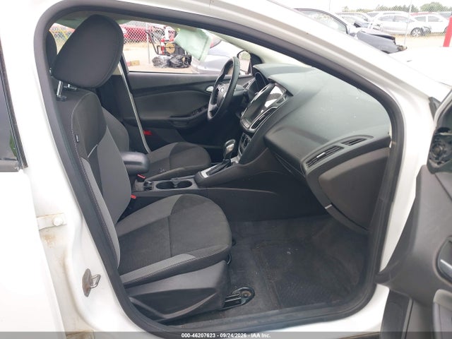 Ford FOCUS SE 2014 1FADP3K29EL131405 Image 5