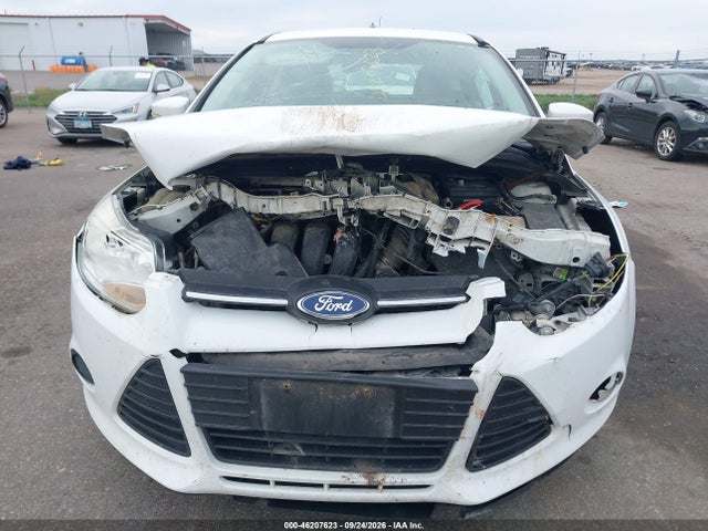 Ford FOCUS SE 2014 1FADP3K29EL131405 Image 6