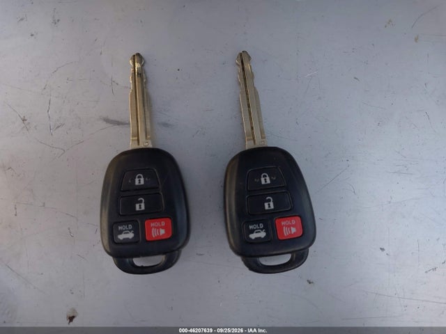 46207639 :رقم المزاد ، 4T4BF1FK5ER377866 vin ، 2014 Toyota Camry Le مزاد بيع