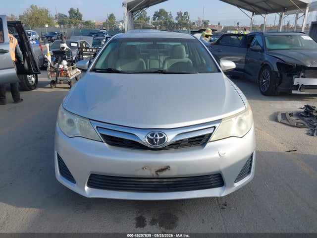 46207639 :رقم المزاد ، 4T4BF1FK5ER377866 vin ، 2014 Toyota Camry Le مزاد بيع