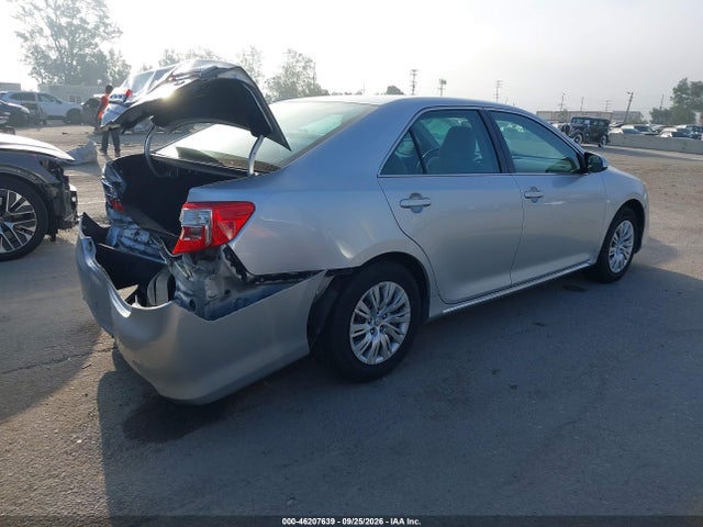 46207639 :رقم المزاد ، 4T4BF1FK5ER377866 vin ، 2014 Toyota Camry Le مزاد بيع