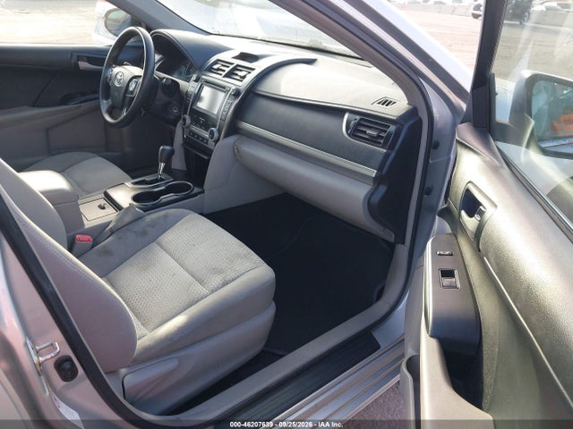 46207639 :رقم المزاد ، 4T4BF1FK5ER377866 vin ، 2014 Toyota Camry Le مزاد بيع
