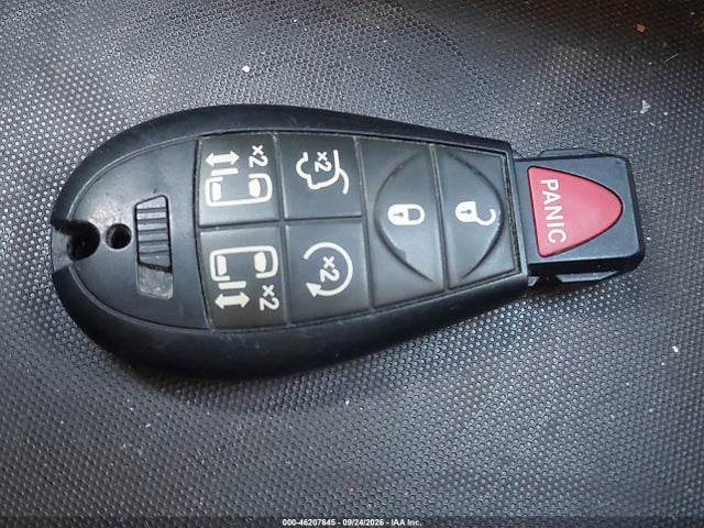 46207645 :رقم المزاد ، 2C4RC1GG1DR777368 vin ، 2013 Chrysler Town & Country Limited مزاد بيع