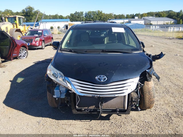 Продажа на аукционе авто 2016 Toyota Sienna Xle Premium 8 Passenger, vin: 5TDYK3DC9GS737174, номер лота: 46207773