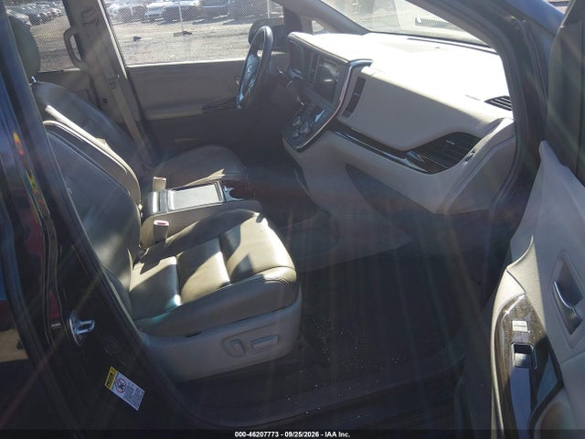 Продажа на аукционе авто 2016 Toyota Sienna Xle Premium 8 Passenger, vin: 5TDYK3DC9GS737174, номер лота: 46207773