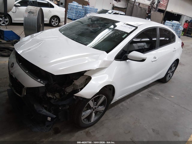 KIA FORTE LX 2018 3KPFL4A79JE223876 Image 2