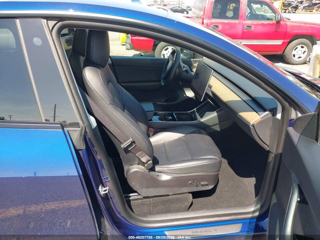 46207788 :رقم المزاد ، 5YJYGDEF3MF098600 vin ، 2021 Tesla Model Y Performance Dual Motor All-wheel Drive مزاد بيع