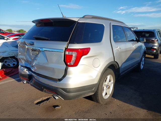 Ford EXPLORER XLT 2018 1FM5K7D86JGB09642 Image 4