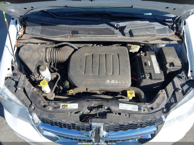 46207839 :رقم المزاد ، 2C4RDGBG7JR288735 vin ، 2018 Dodge Grand Caravan Se مزاد بيع